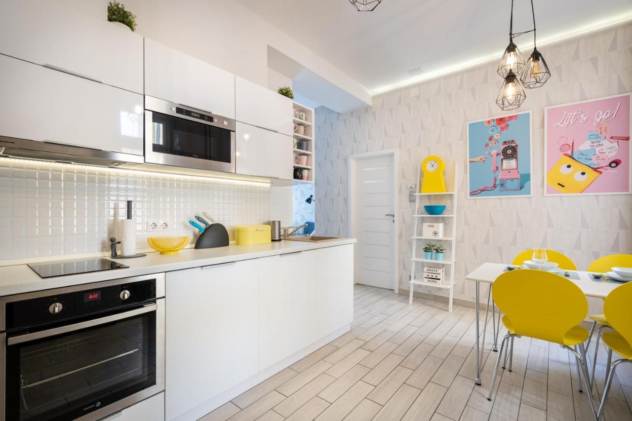 Bpr Chic Gem In The Heart Of The City Budapest Eksteriør bilde